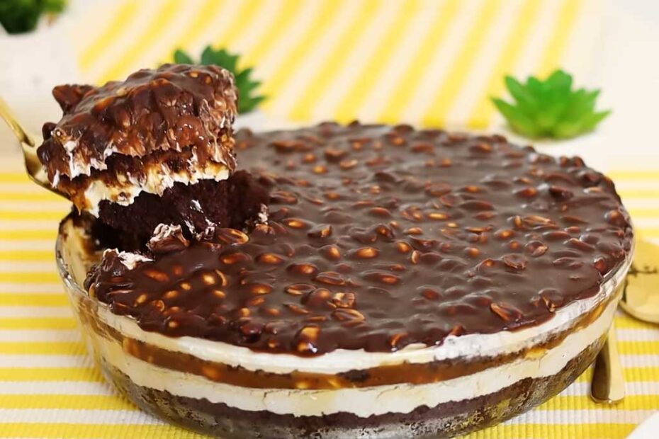 Bolo de Chocolate com Recheios Cremosos