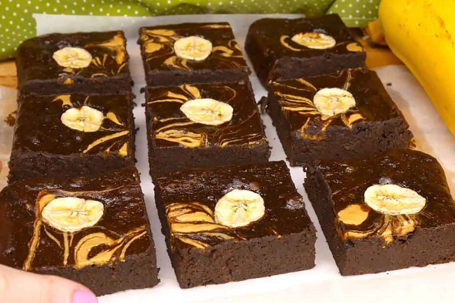 Brownie de Banana com Pasta de Amendoim