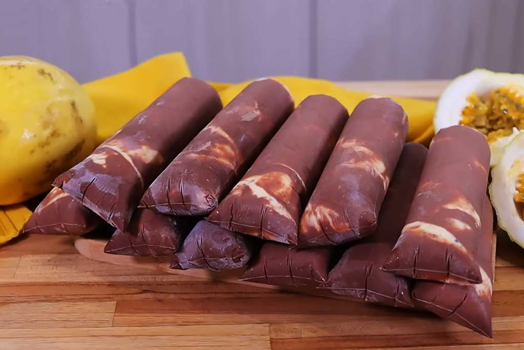 Geladinho de Maracujá Trufado com Chocolate