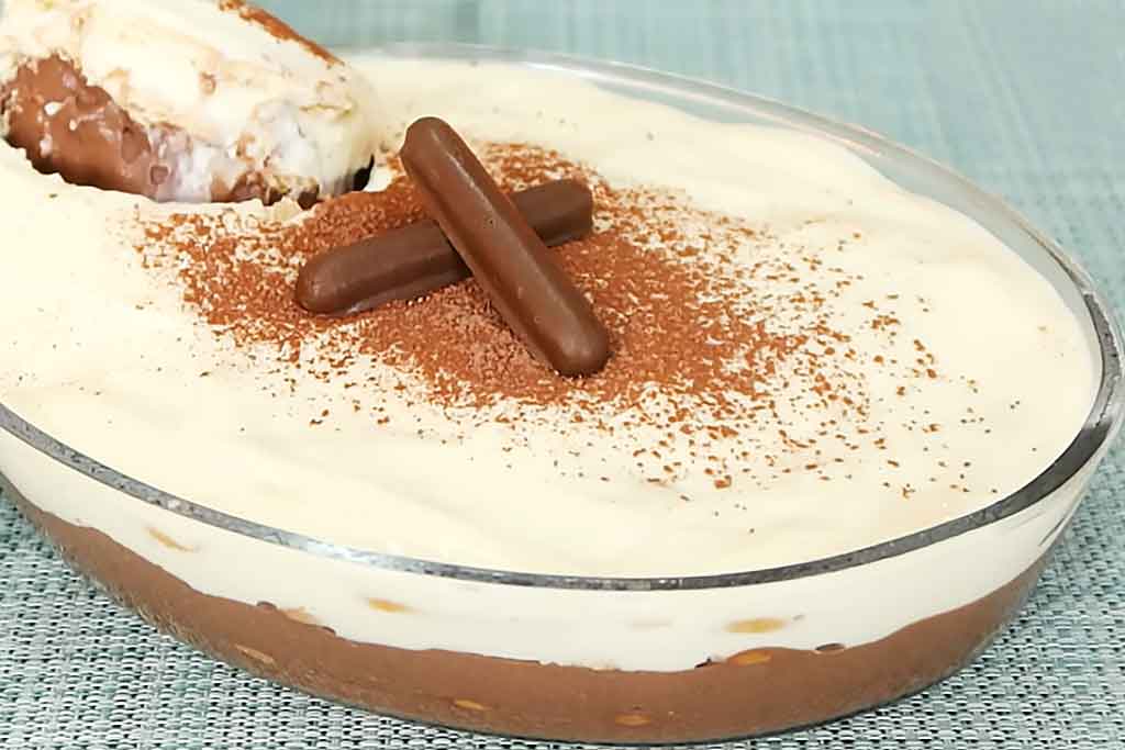 Pavê Tradicional de Creme e Chocolate
