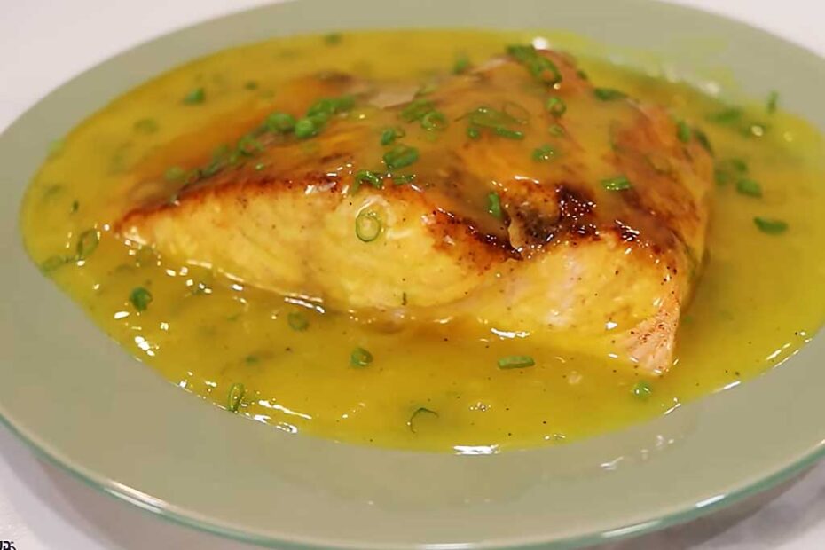 Salmão Assado com Molho de Laranja