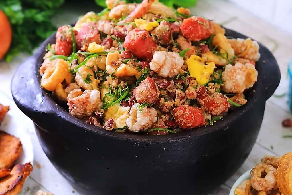 Autêntico Feijão Tropeiro Mineiro