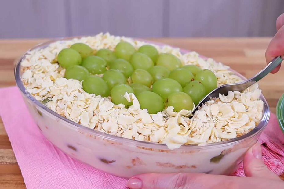 Pavê Folhado de Uva Verde