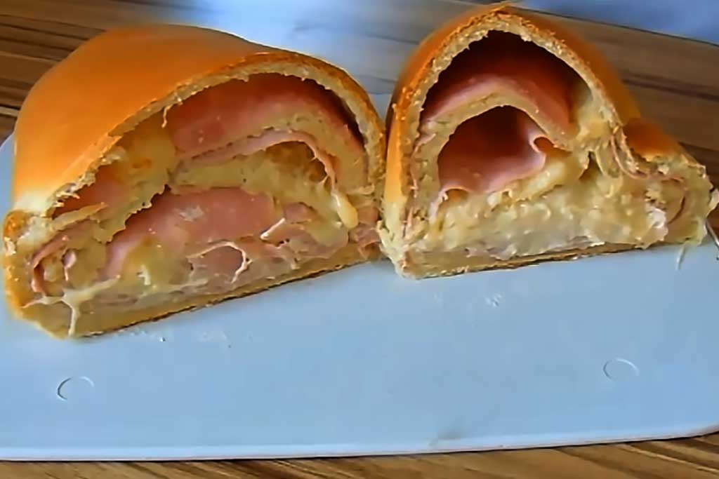 Pão Caseiro Recheado com Presunto