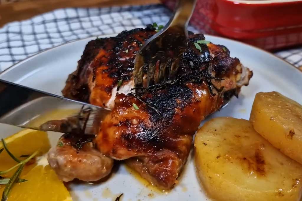 Sobrecoxa Assada com Molho de Mel