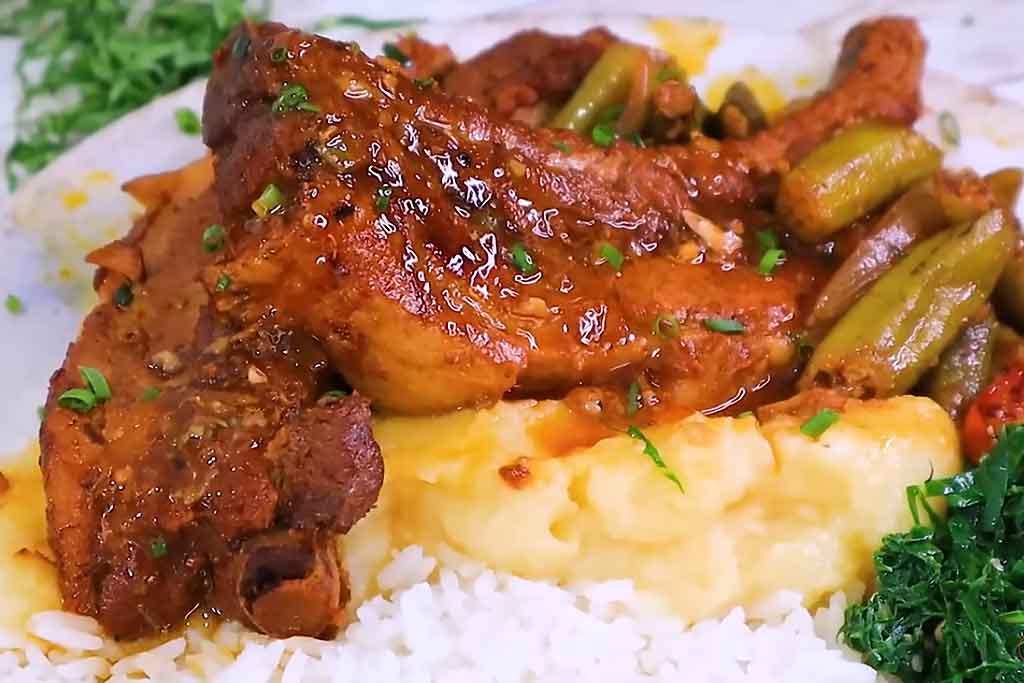 Costelinha Mineira com Quiabo