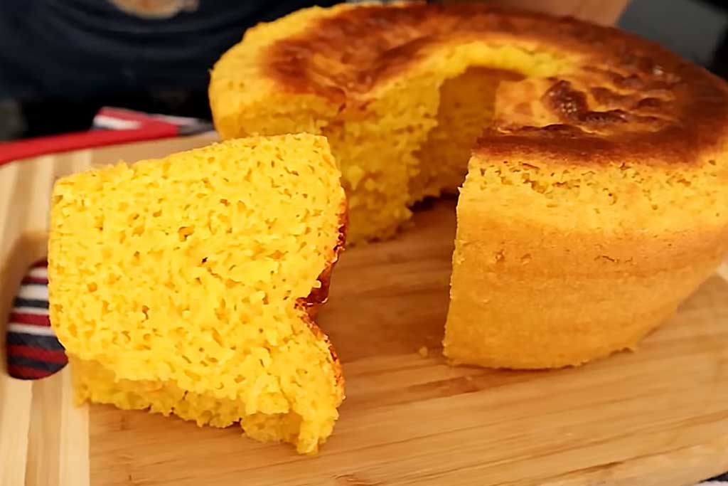 Bolo de Milho com Leite Condensado