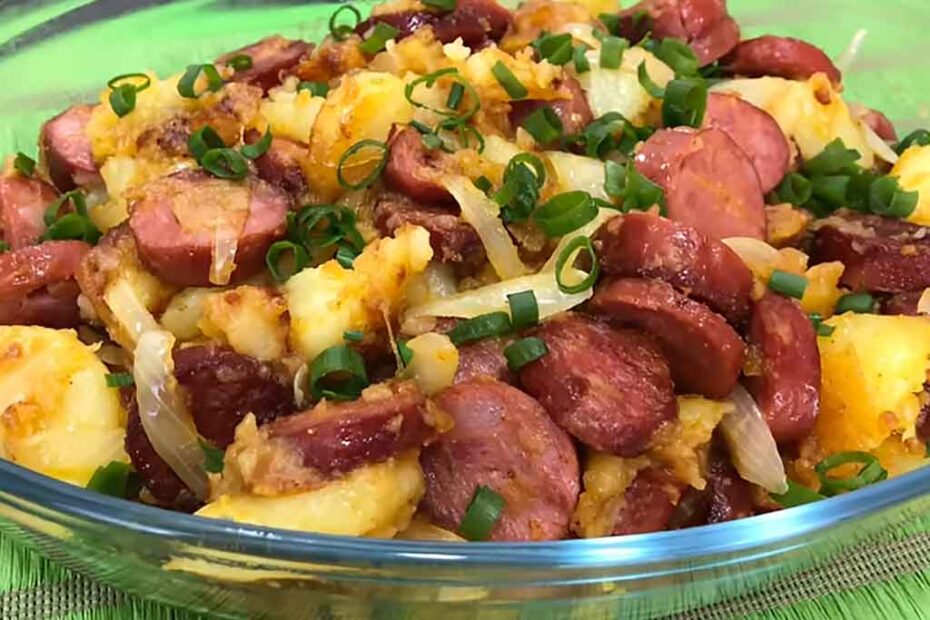 Linguiça Calabresa com Batata e Cebola