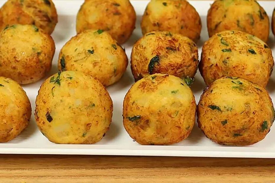 Bolinho de Batata Recheado com Frango