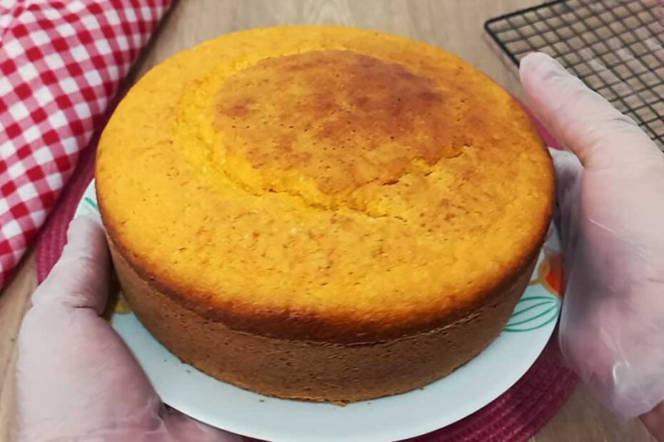 Bolo de Milho Fofinho com Sachê