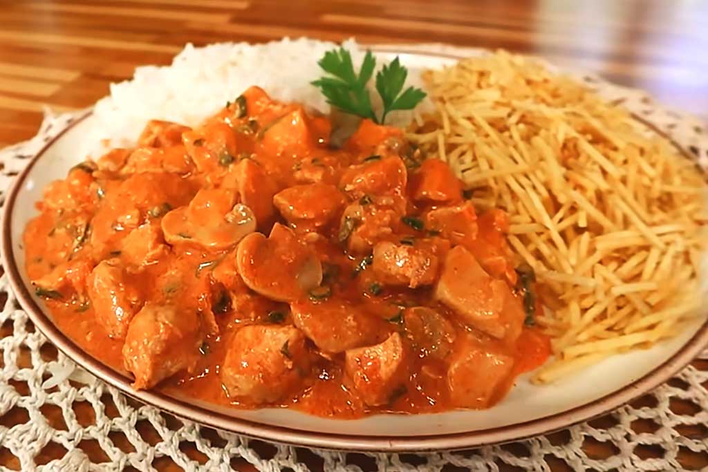Strogonoff de Frango