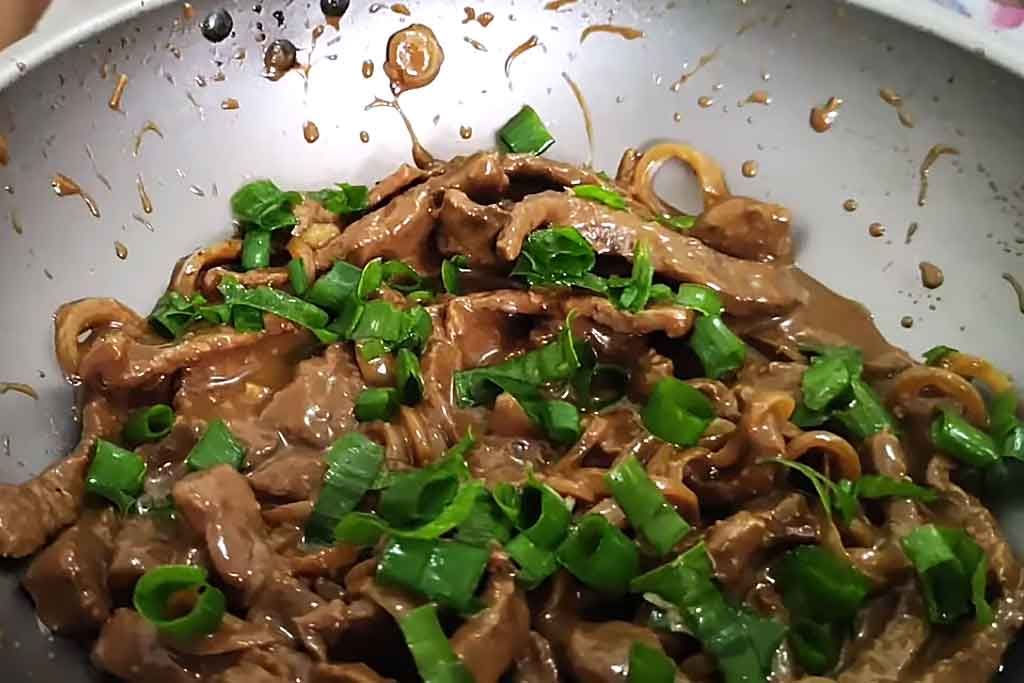 Bife Suculento com Molho Delicioso