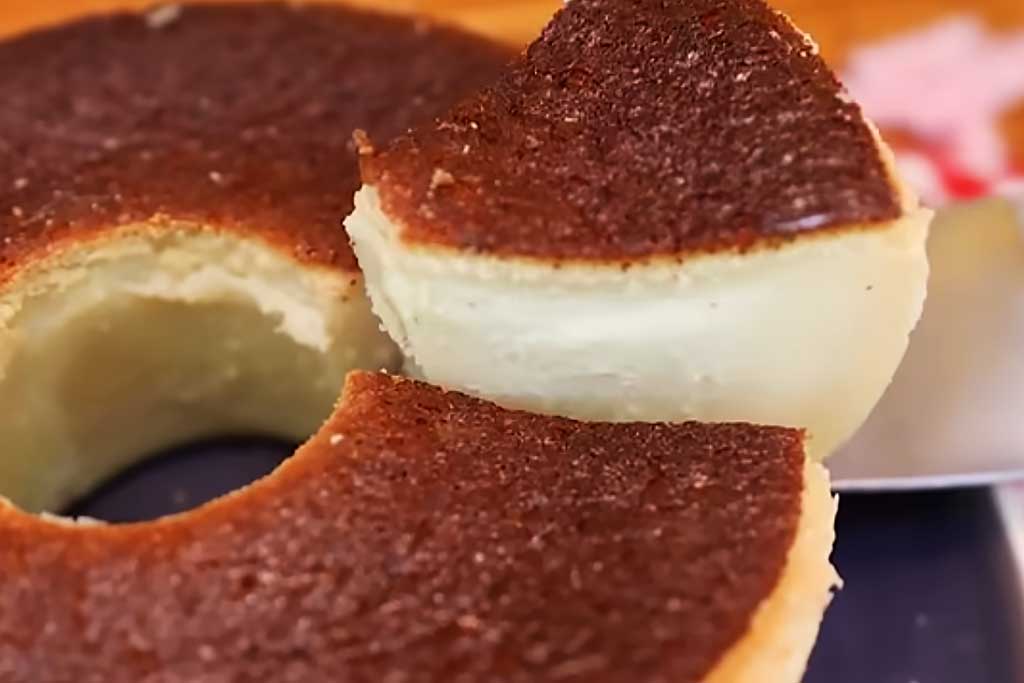 Bolo Mole de Leite Condensado