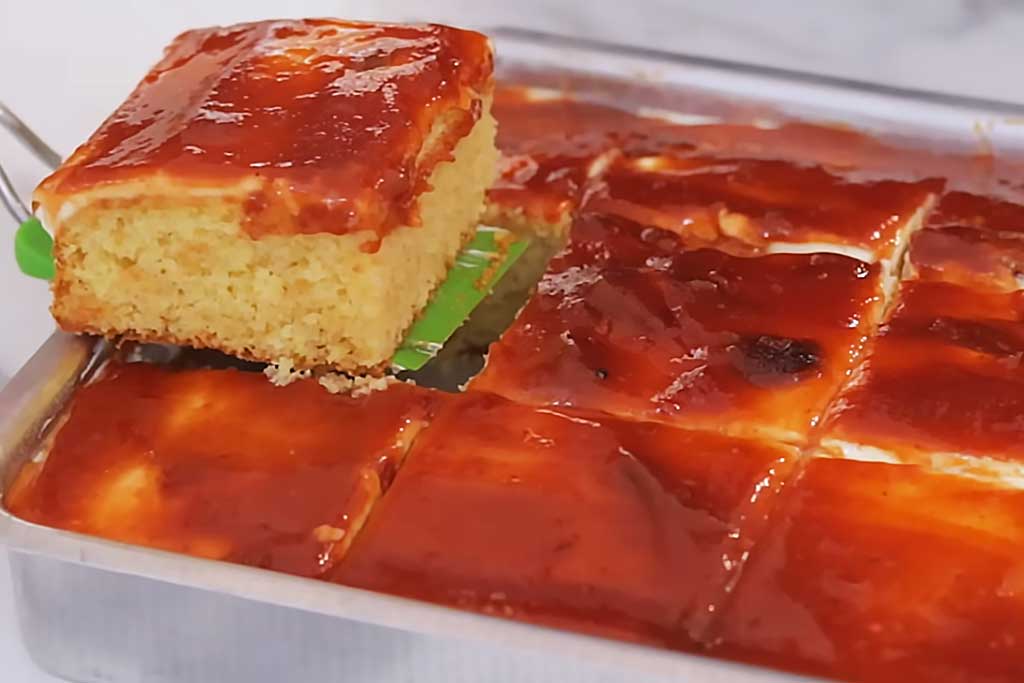 Bolo de Fubá com Cream Cheese