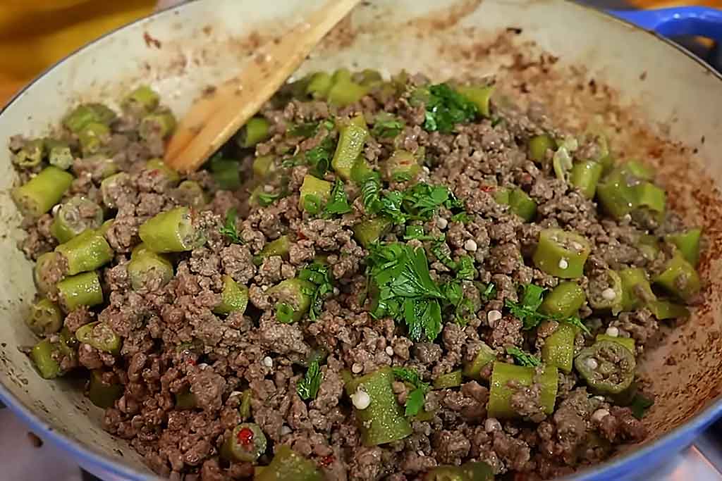 Carne Moída com Quiabo