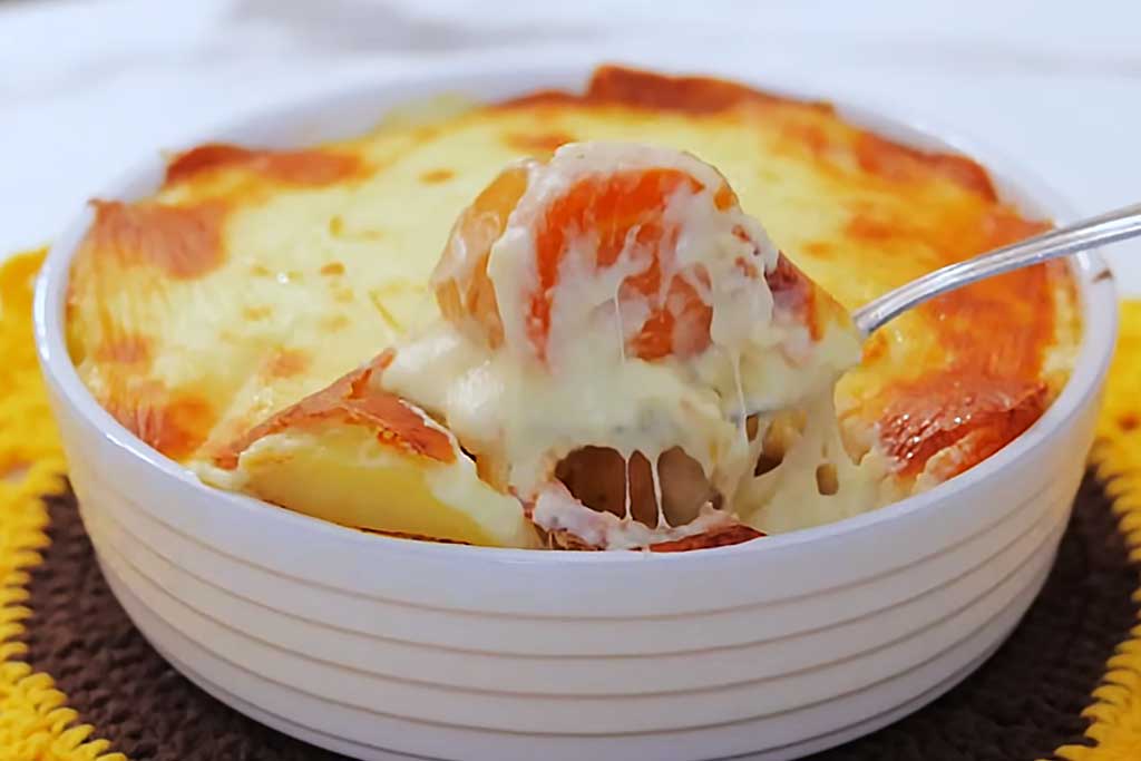 Almôndegas de Frango com Legumes e Molho