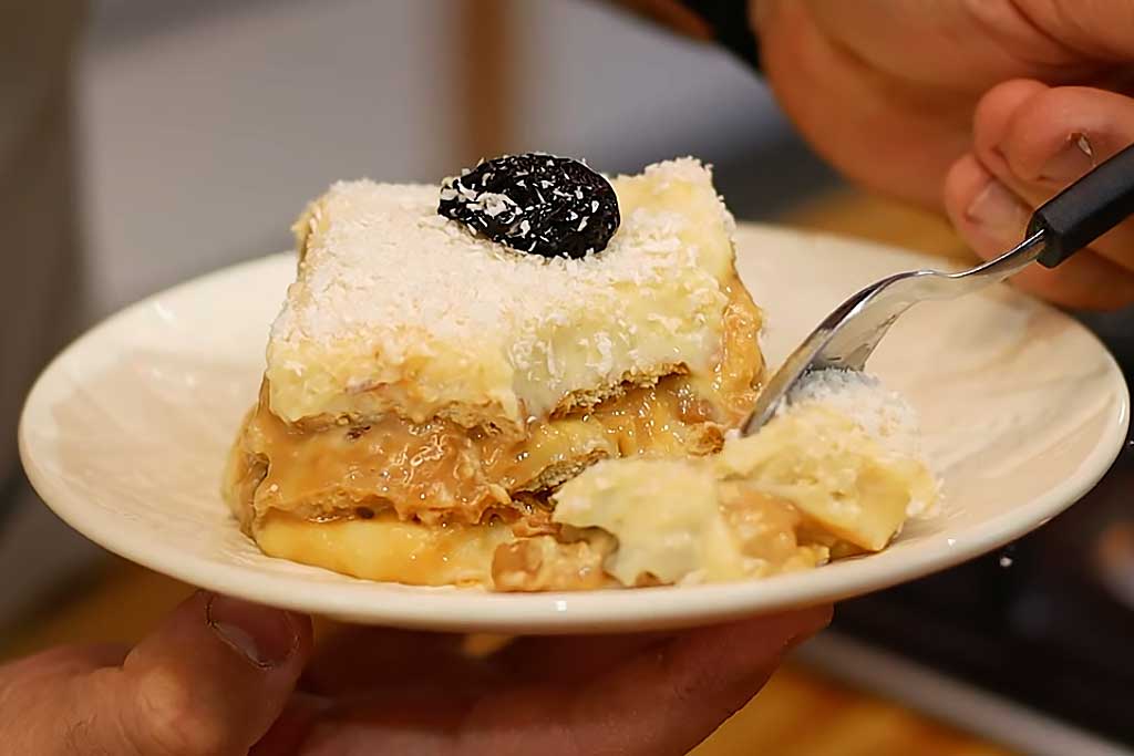 Pavê de Ameixa com Doce de Leite