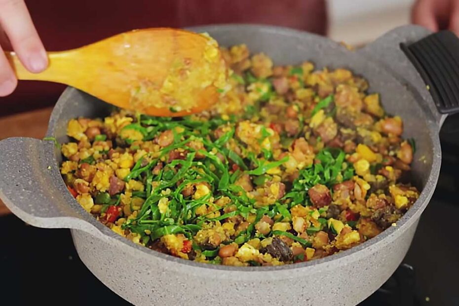 Receita de Feijão Tropeiro Caprichado