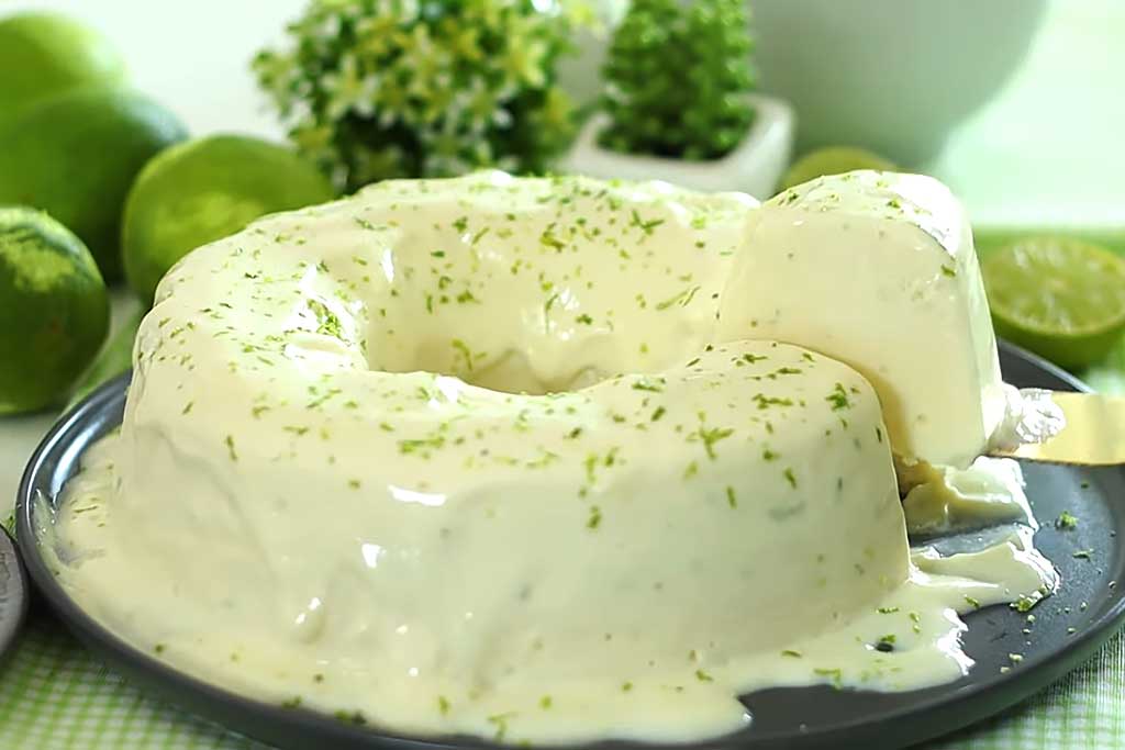 Sorvetão de Limão com Calda de Chocolate