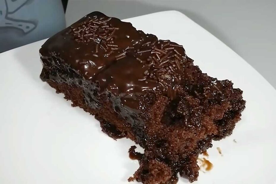 Bolo de Chocolate Fofinho Sem Liquidificador