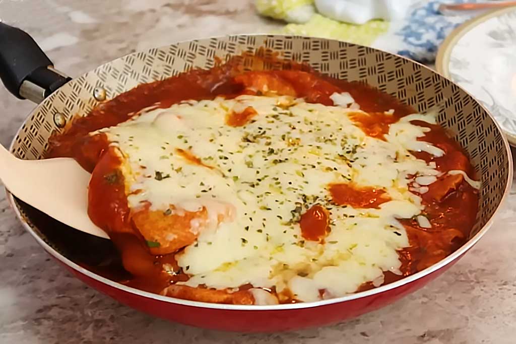 Frango à Parmegiana de Panela