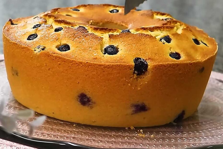 Receita de Bolo de Limão com Mirtilo