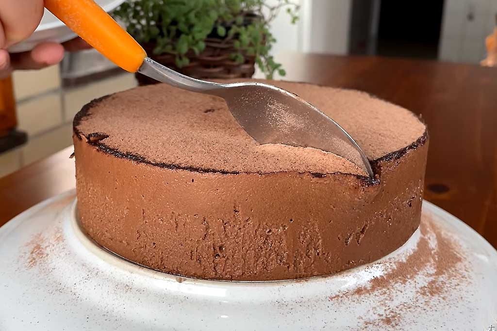 Mousse de Chocolate com Apenas Dois Ingredientes