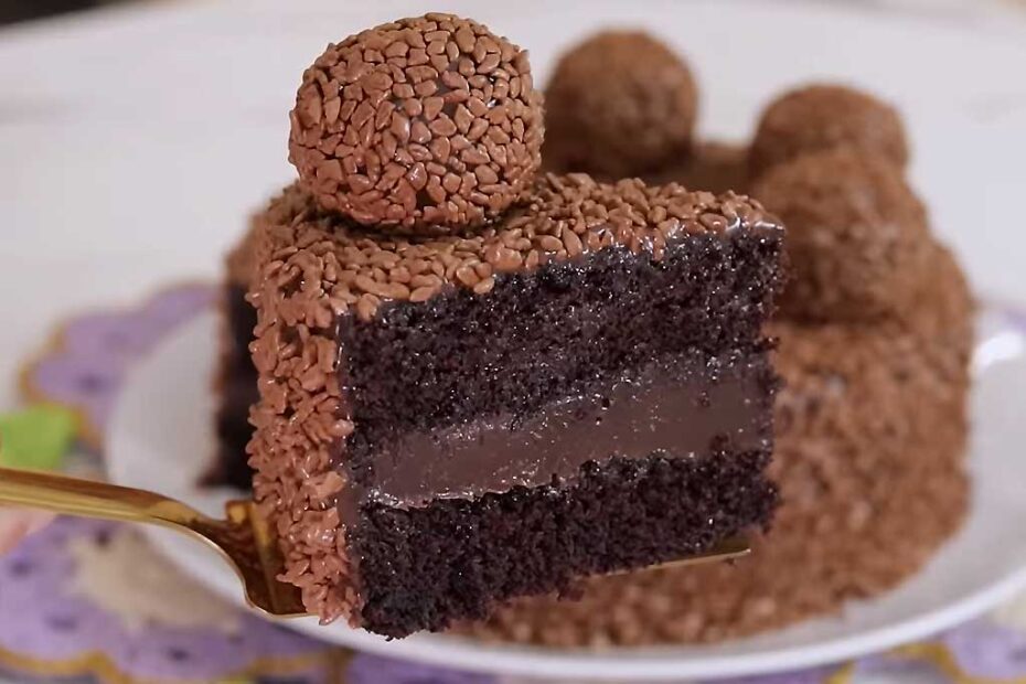 Bolo Chocolatudo Molhadinho