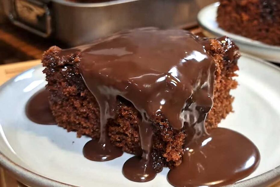 Bolo de Chocolate Fofinho com Calda