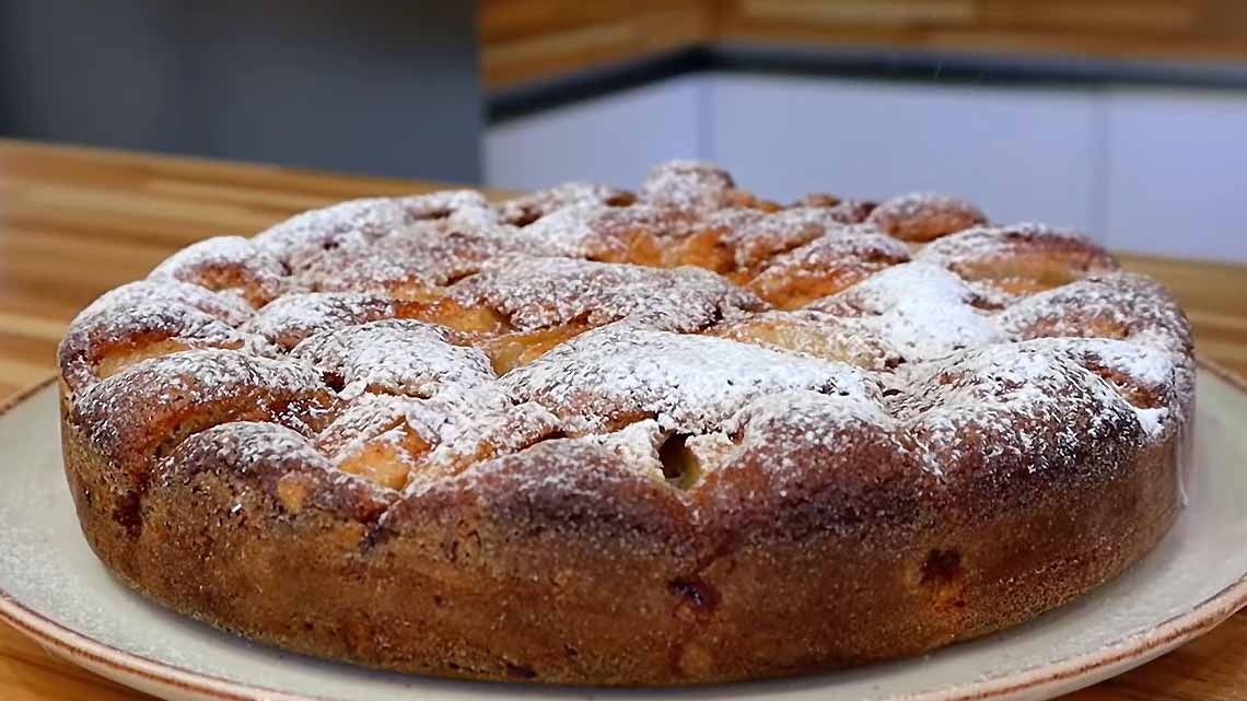 Bolo de Maçã Simples e Fofinho
