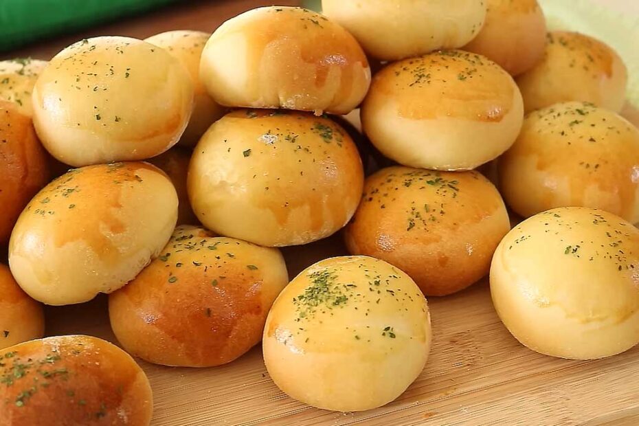 Pãezinhos Recheados de Frango