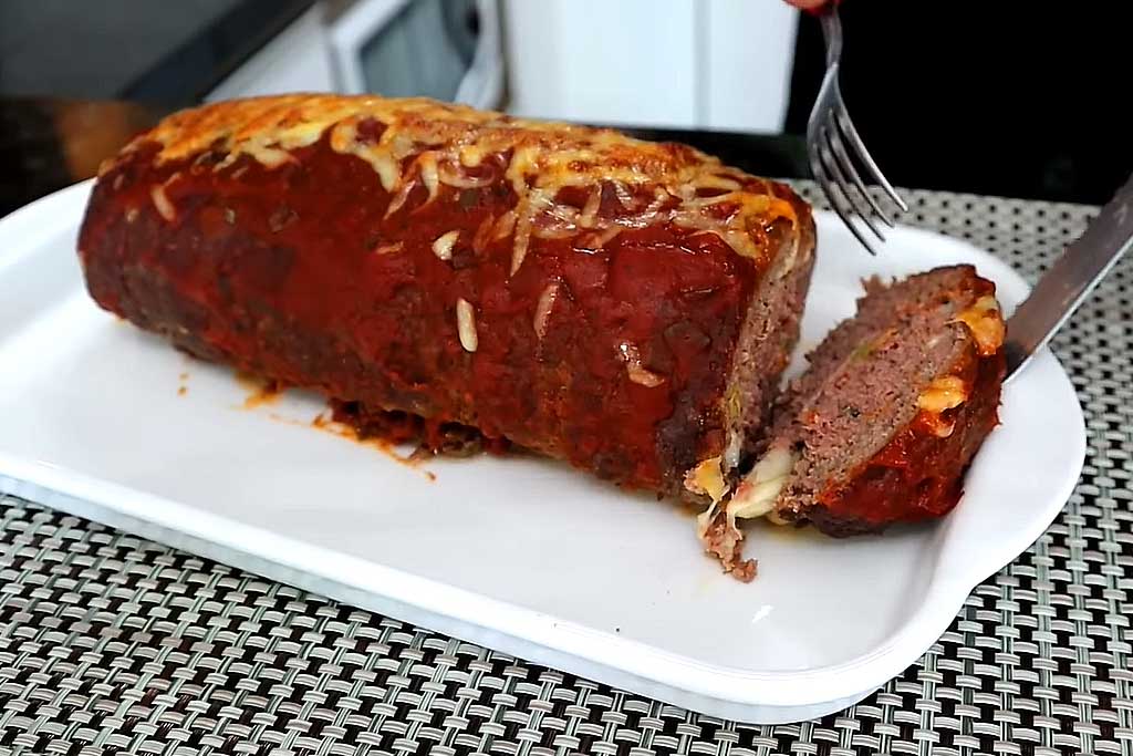 Rocambole de Carne Moída Recheado