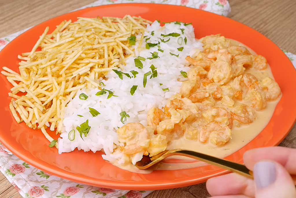 Strogonoff de Camarão Vapt Vupt