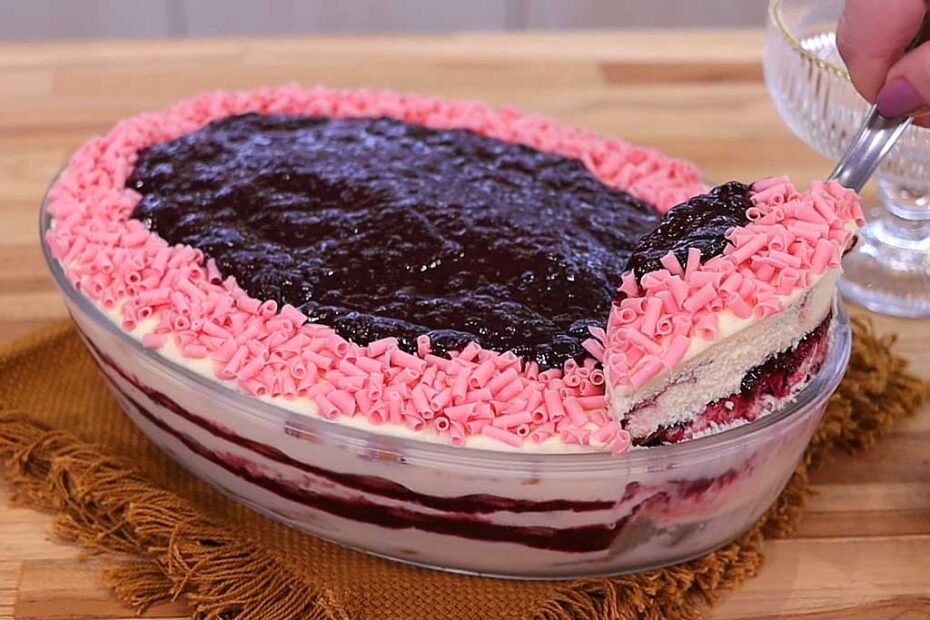 Pavê Quatro Leites com Geleia