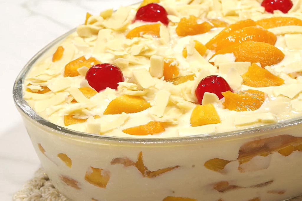 Pavê de Chocolate Branco com Pêssego