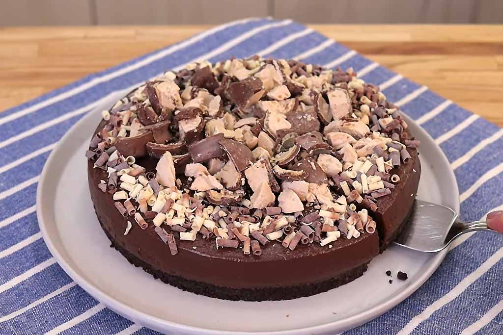 Torta Chocolatuda com Bombom
