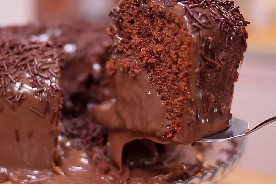 Bolo Vulcão de Chocolate com Brigadeiro