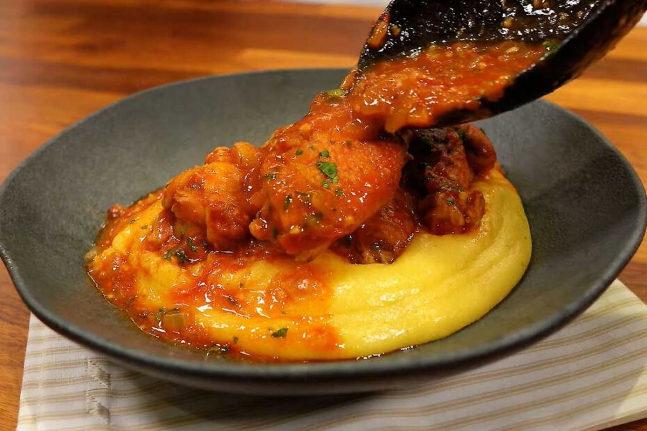 Frango ao Molho de Tomate Simples