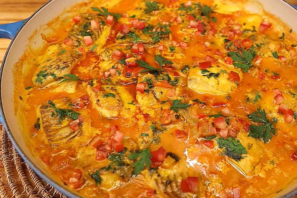 Moqueca de Peixe Fácil e Saborosa