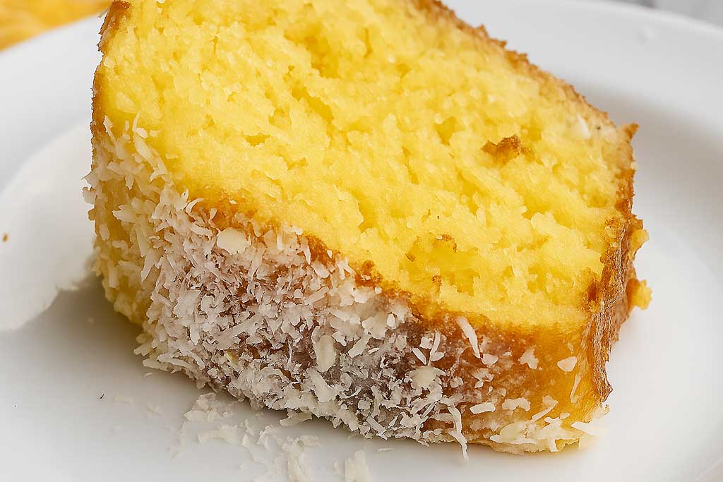Bolo de Coco de Liquidificador