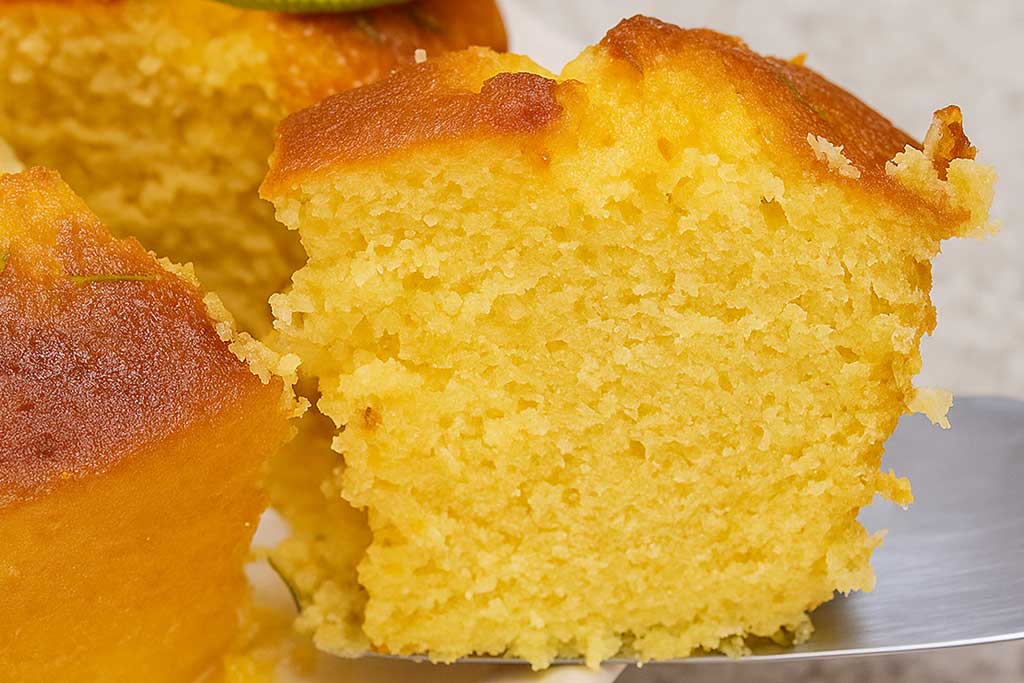 Bolo de Laranja Escandalosamente Fofinho