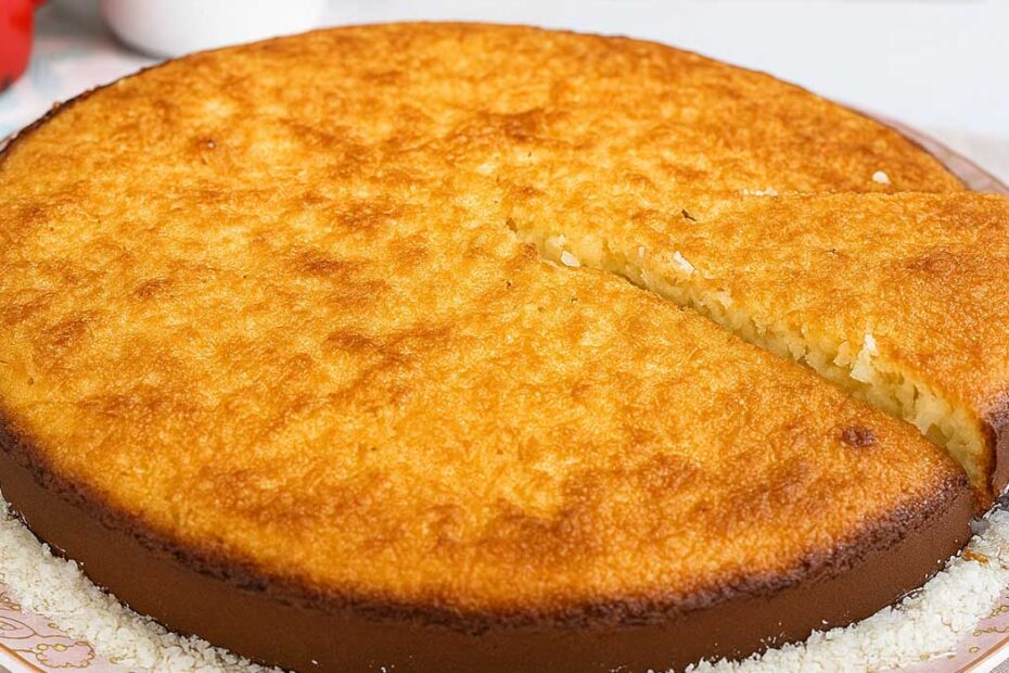 Bolo Molhadinho Fácil de Coco