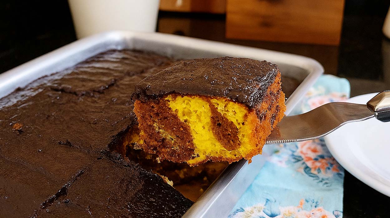 Bolo de Cenoura Fofinho com Casquinha