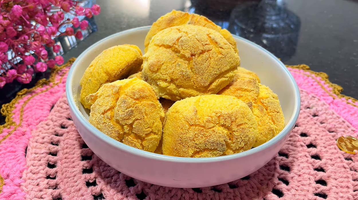 Broa de Fubá Crocante